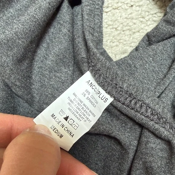 AnccoPlus Convertible Pet Carrier Sling - Picture 7 of 7